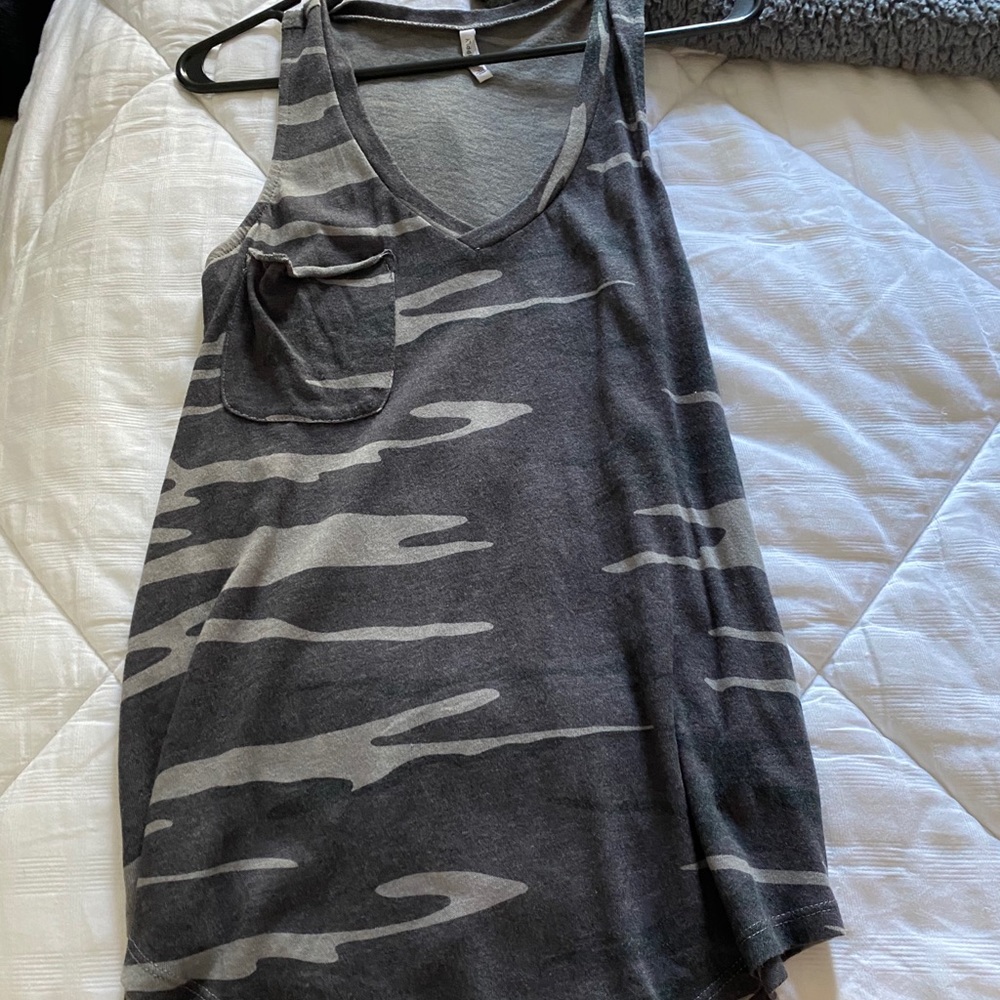 Z supply boutique camo tank